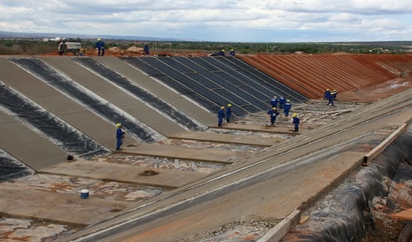 Sem transposição e cinturão, Ceará teme colapso de água em 2017