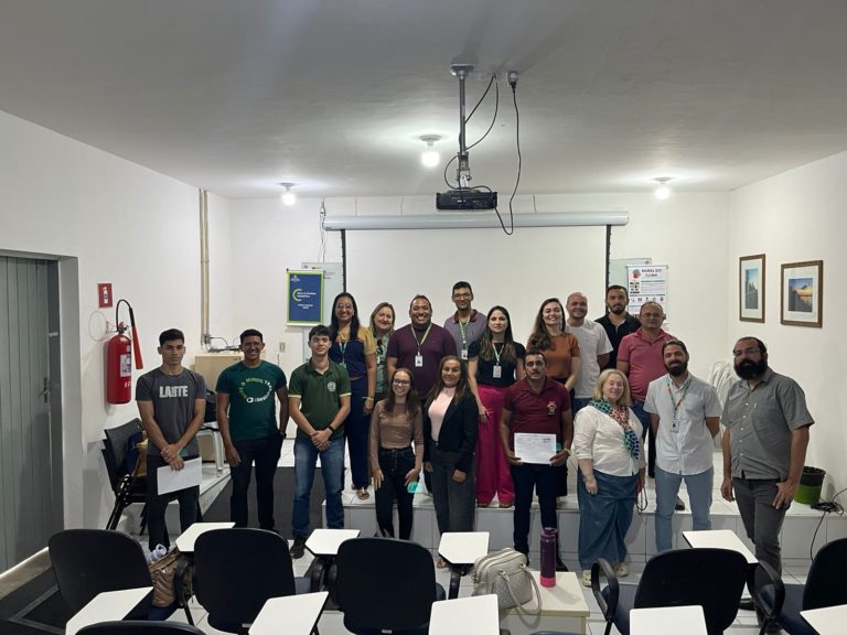 Comissão Gestora do Sistema Hídrico Cedro realiza capacitação sobre impactos das mudanças climáticas