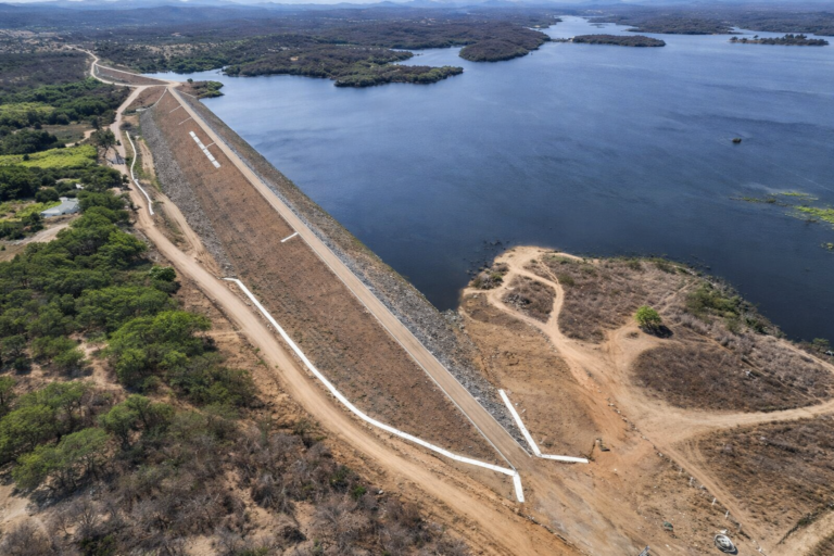 Comissão Gestora do Sistema Hídrico Umari inicia elaboração do Plano de Gestão de Secas do açude